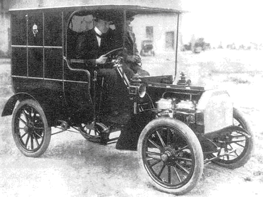Az első Csonka János által tervezett magyar autó (1905.)