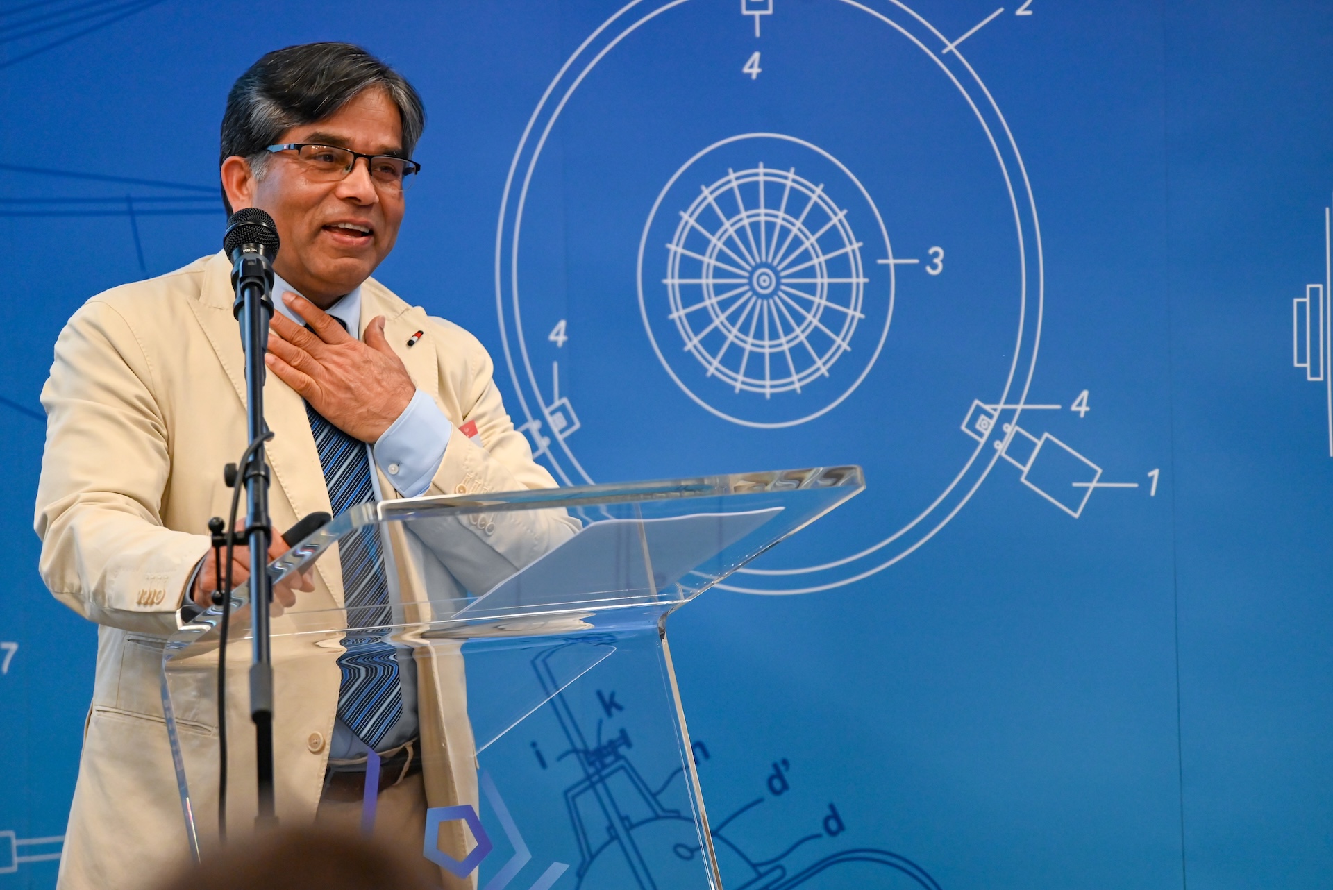 Ip Valuation Workshop A képen Minshad Ansari látható